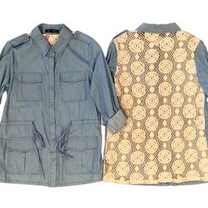 Jealous Tomato NWOT Utility Jacket/Top Ivory Lace Back Snap Front Blue Small